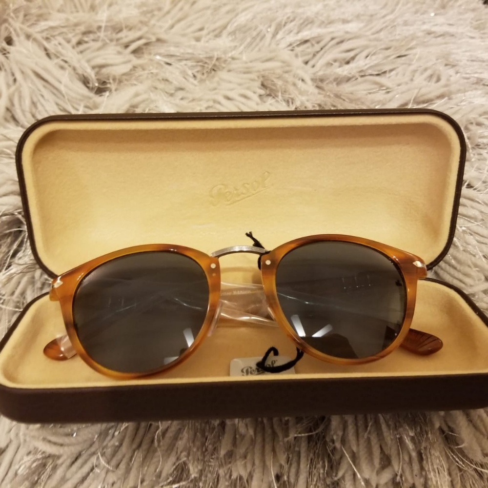 Authentic Polarized Persol sun glasses!